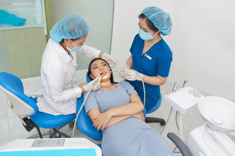 Thăm khám cùng chuyên gia hàng đầu